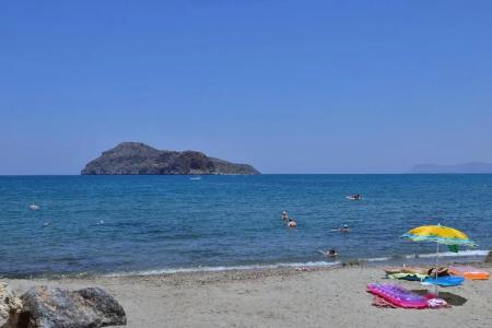 Stamatakis Boutique Studios - 120