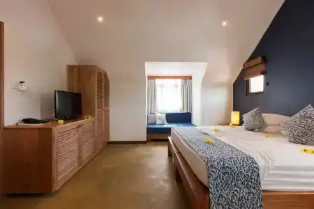 L'Hirondelle Self Catering Guest House - 34