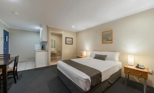 Cosmopolitan & Serviced Apartments - 71