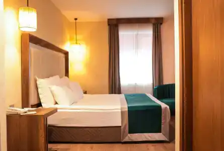 The Life & Spa - 8