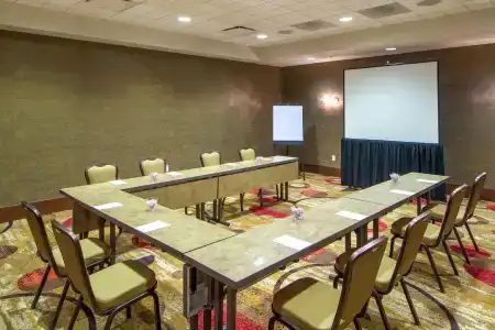 Hampton Inn Houston Downtown - 11
