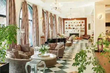 Dioni Boutique - 12