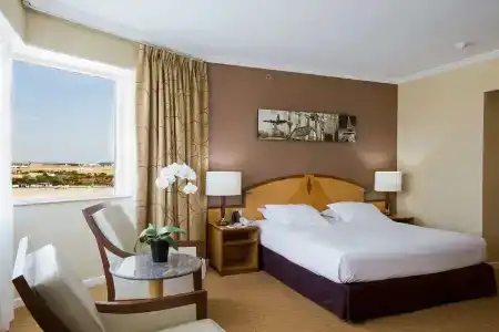 Hilton Paris Charles De Gaulle Airport - 5