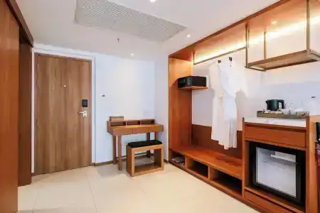 SeaCono Patong Beach Front - 172
