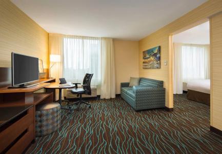 Fairfield Inn & Suites by Marriott Downtown - 3