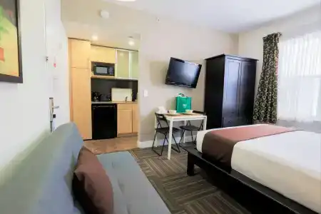 Ocean Reef Suites - 5