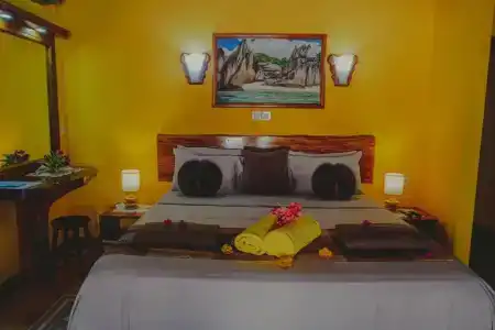 Anse Kerlan Beach Chalets - 19