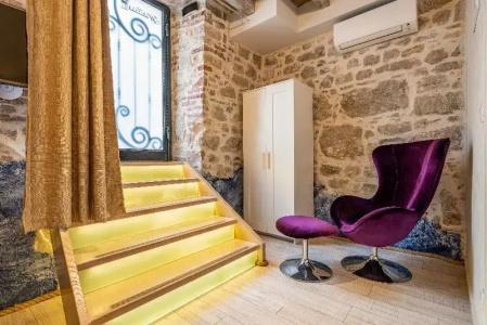 Heritage Palace Varos - Mag Quaint & Elegant Boutiques - 106