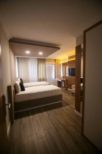 Cevik Palace Otel - 16