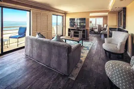 The Waterfront Beach Resort, A Hilton - 251