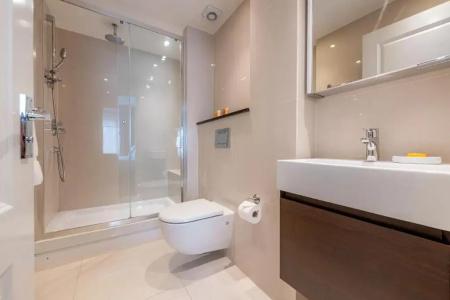 Queensgate Court - 258