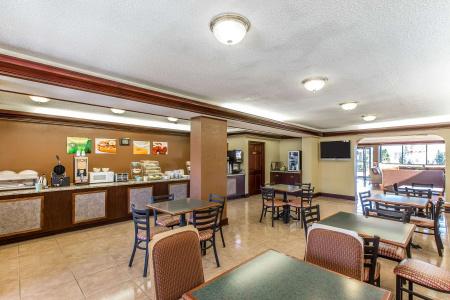 Quality Inn & Suites North - 13