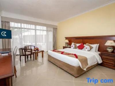 Golden Tulip - 75