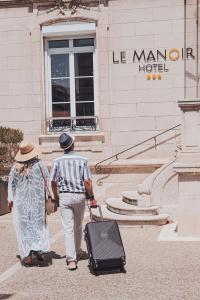 Le Manoir Hôtel - 22