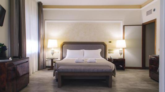 Grand Excelsior's - 149