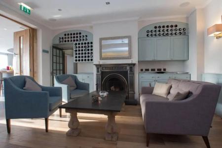 Holm House - 18