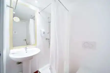 Première Classe Amiens - 39