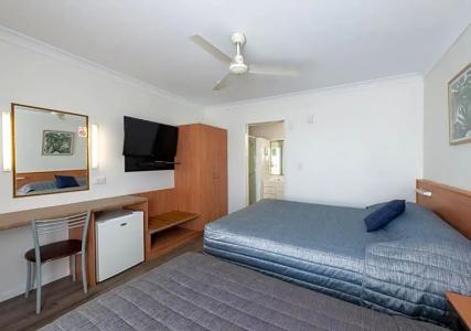 Riviera on Ruthven - 16