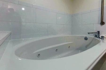 Hampton Inn - 61