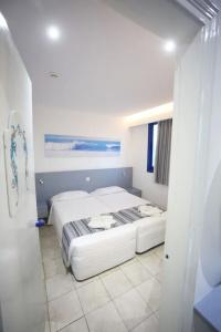 Anonymous Beach (Adults 16+) - 60