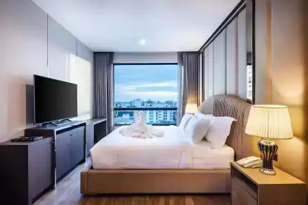 The Grand Sala Thai - 2
