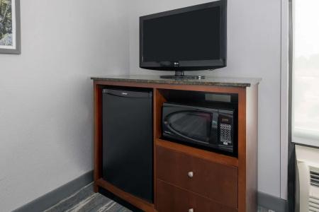 Hampton Inn & Suites/University Area - 69