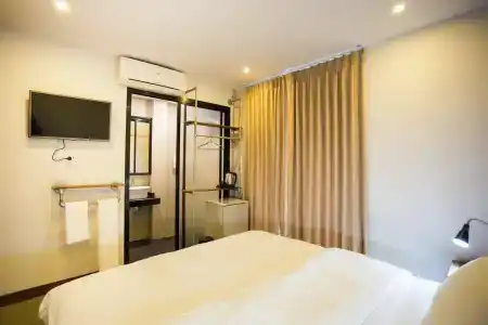 The Arak Bed, Bar and Hostel - 31