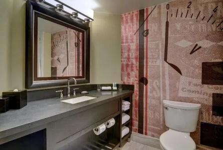 Loews Vanderbilt - 46