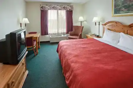 Country Inn & Suites by Radisson, Indianapolis South, IN - 23