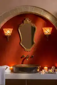 Moni Emvasis Luxury Suites - 45