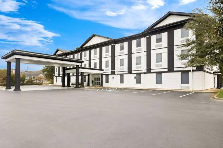 Sans Boutique & Suites - 25