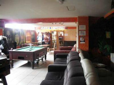 Kensal Green Backpackers - 16