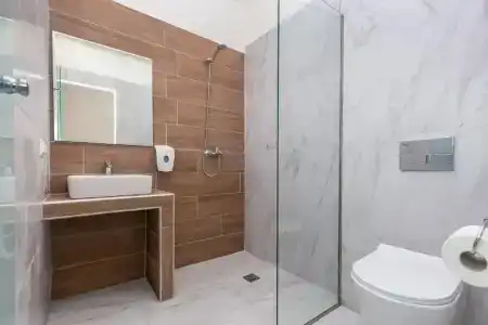 Aqua Luxury Suites - 5