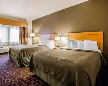 Quality Inn & Suites Airport - 3