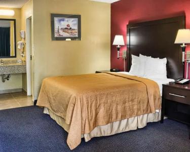 Quality Inn-Central Park Area - 36