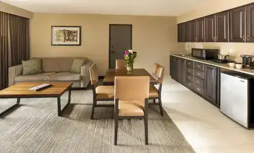 DoubleTree by Hilton - The Yarrow - 53
