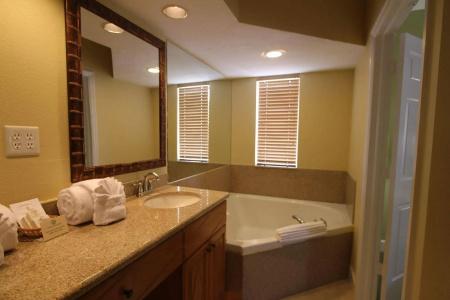Cypress Pointe Resort by Diamond Resorts - 8