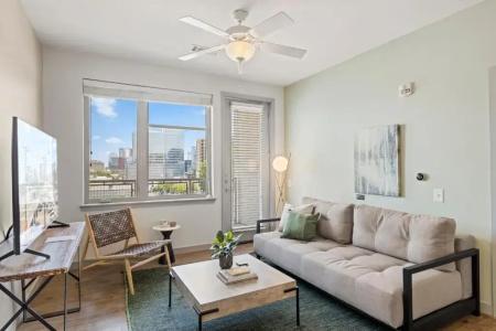 Placemakr Music Row - 116