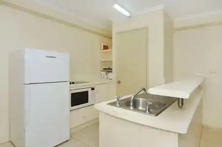 Cairns Queenslander & Apartments - 64