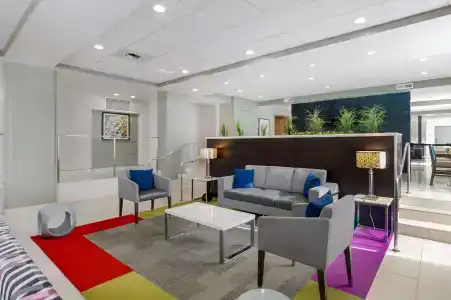 Best Western Plus Commerce - 15