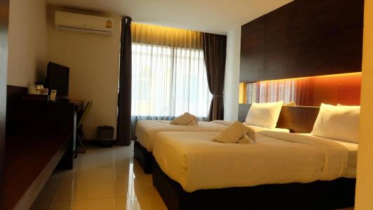 The Bangkok Airport Link Suite - 51