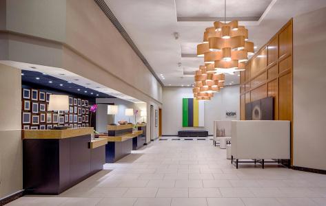 DoubleTree by Hilton Houston Greenway Plaza - 38