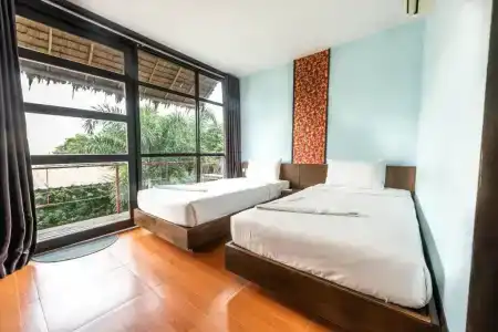 Phi Phi Sea Sky Resort - 25