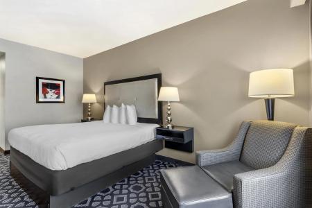 Best Western Plus Inn & Suites - 28