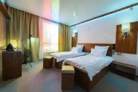 Inn Ozz - 1