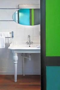 Adonis Marseille Vieux Port – Hôtel du Palais - 95