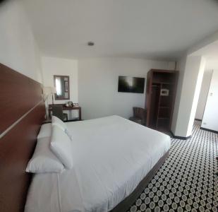 Kyriad Limoges Centre Gare - Atrium - 46