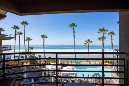 Pacific Terrace - 48