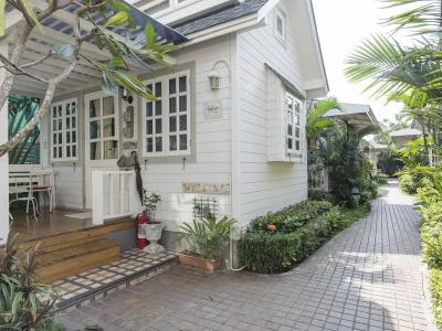 At Residence Suvarnabhumi - 24