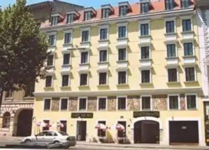 Suite 900 m zur Oper - 0